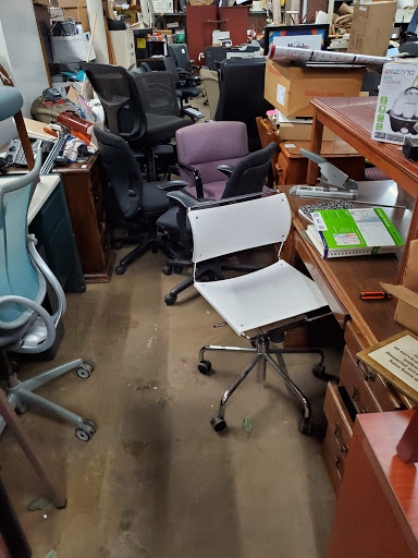 Office Furniture Store «Direct Office Furniture Whse», reviews and photos, 5041 N Western Ave, Chicago, IL 60625, USA