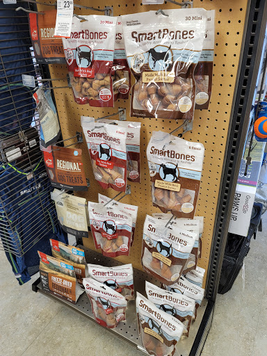 Pet Supply Store «Unleashed by Petco», reviews and photos, 20649 SW Roy Rogers Rd #301, Sherwood, OR 97140, USA