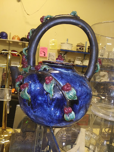 Thrift Store «Second Image Thrift Store», reviews and photos, 9103 US-19, Pinellas Park, FL 33782, USA