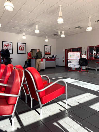 Tire Shop «Discount Tire Store - Arlington, TX», reviews and photos, 1375 NE Green Oaks Blvd, Arlington, TX 76006, USA