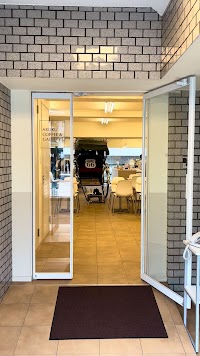 ARUKU COFFEE & GALLERY