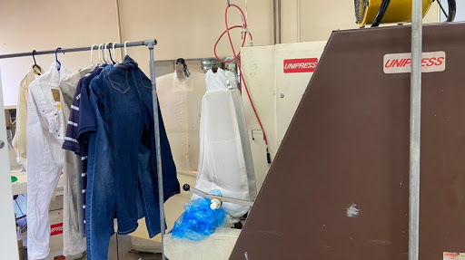 Dry Cleaner «Parkway Cleaners», reviews and photos, 13926 Landstar Blvd, Orlando, FL 32824, USA