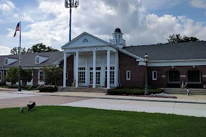 Grosse Pointe Woods City Hall image