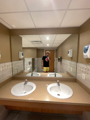 Auto Repair Shop «East Coast Toyota», reviews and photos, 181 Broad St, Carlstadt, NJ 07072, USA