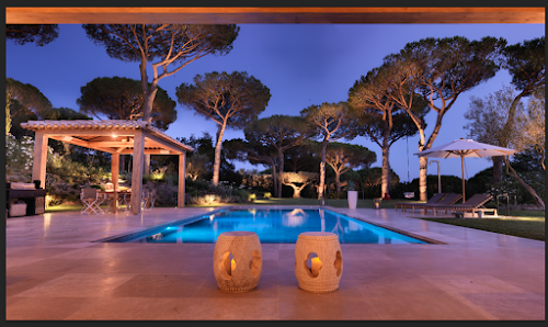 Luxury St Tropez Villas for rent and for sale à Saint-Tropez