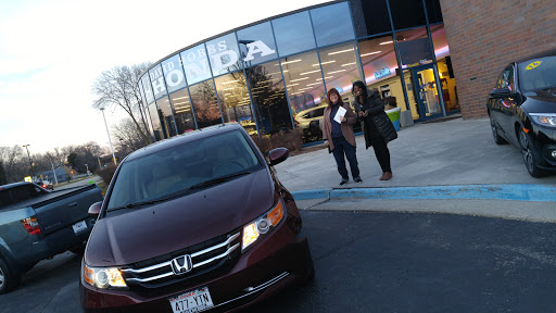 Honda Dealer «David Hobbs Honda», reviews and photos, 6100 N Green Bay Ave, Glendale, WI 53209, USA