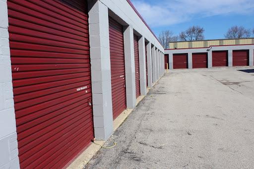 Self-Storage Facility «Space Saver Self Storage», reviews and photos, 2710 N Farnsworth Ave, Aurora, IL 60502, USA