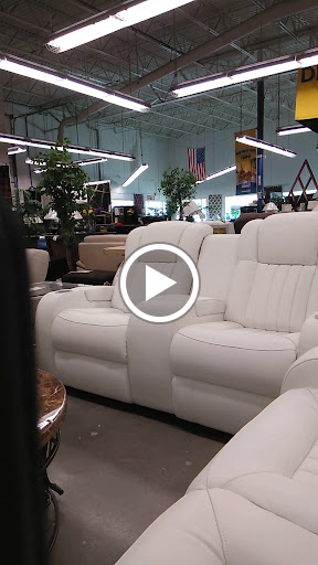 Outlet Store «Rooms To Go Outlet Furniture Store - Seffner», reviews and photos, 11540 E Highway 92, Seffner, FL 33584, USA