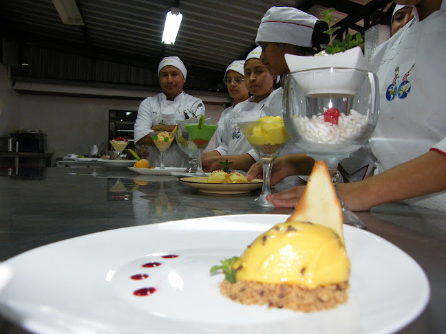 WACE Academia Internacional De Gastronomía (Cocina, Chef, Panadería, Pastelería) - Cuenca