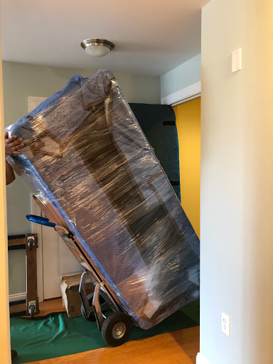 Moving Company «College Hunks Hauling Junk and Moving», reviews and photos, 1275 Bloomfield Ave, Fairfield, NJ 07004, USA