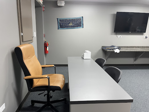 Used Car Dealer «Luxury Cars Xchange», reviews and photos, 15523 Weber Rd #103, Lockport, IL 60441, USA