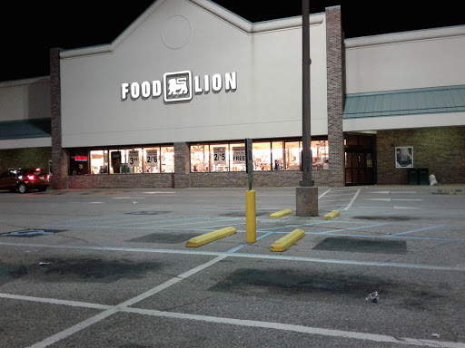 Grocery Store «Food Lion», reviews and photos, 10880 Warwick Blvd, Newport News, VA 23601, USA
