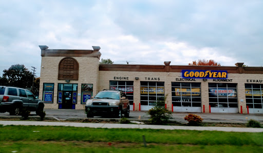 Auto Repair Shop «Redford Auto Repair», reviews and photos, 9565 Telegraph Rd, Redford Charter Twp, MI 48239, USA