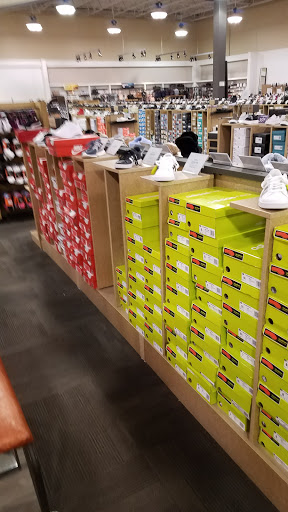 Shoe Store «DSW Designer Shoe Warehouse», reviews and photos, 9880 W Broad St, Glen Allen, VA 23060, USA