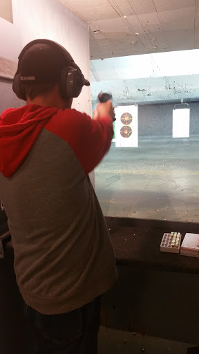 Gun Shop «Stonewall Limited Gun Shop», reviews and photos, 100 Ken Mar Industrial Pkwy, Broadview Heights, OH 44147, USA