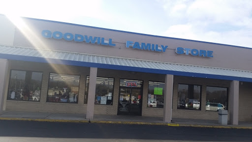 Thrift Store «Goodwill Store Tullahoma», reviews and photos