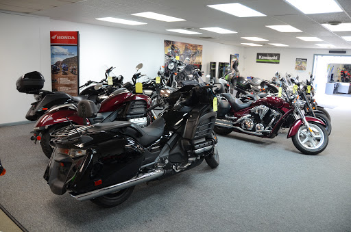 Motor Scooter Dealer «Sportland Motorsports BMW Motorcycles of Urbana», reviews and photos, 1602 N Lincoln Ave, Urbana, IL 61801, USA