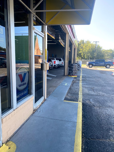 Car Repair and Maintenance «Midas», reviews and photos, 2506 E Belt Line Rd, Carrollton, TX 75006, USA
