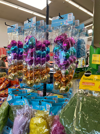 Grocery Store «Grocery Outlet Bargain Market», reviews and photos, 1391 E Yosemite Ave, Manteca, CA 95336, USA