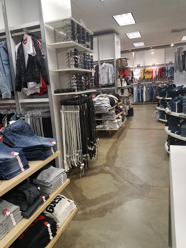 Clothing Store «GUESS Factory», reviews and photos, 1630 Lighthouse Pl, Michigan City, IN 46360, USA