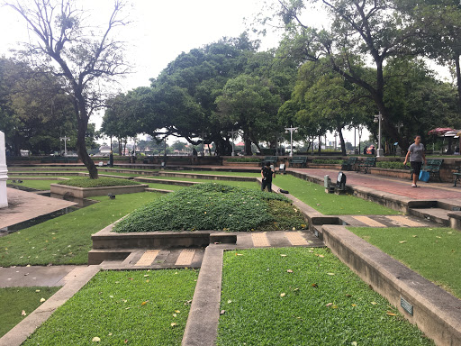 Santi Chai Prakan Public Park