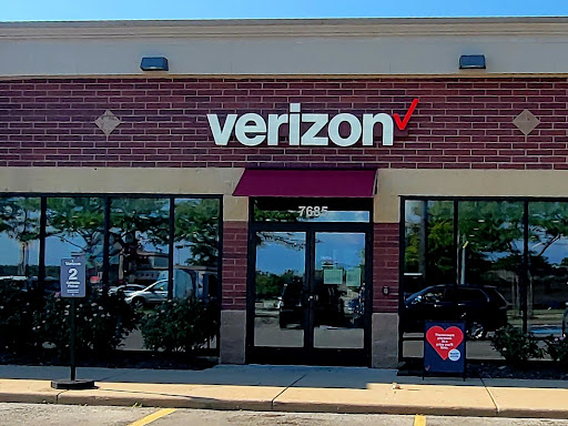 Cell Phone Store «Verizon Authorized Retailer - A Wireless», reviews and photos, 9368 Mentor Ave, Mentor, OH 44060, USA