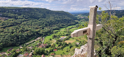 Panorama sur la reculée des planches à La Châtelaine