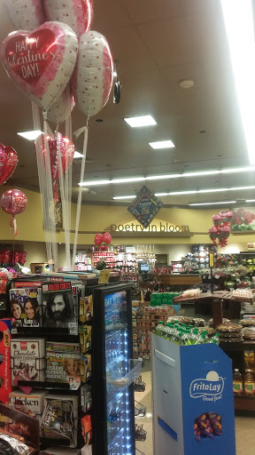 Grocery Store «Safeway», reviews and photos, 4320 SE King Rd, Milwaukie, OR 97222, USA