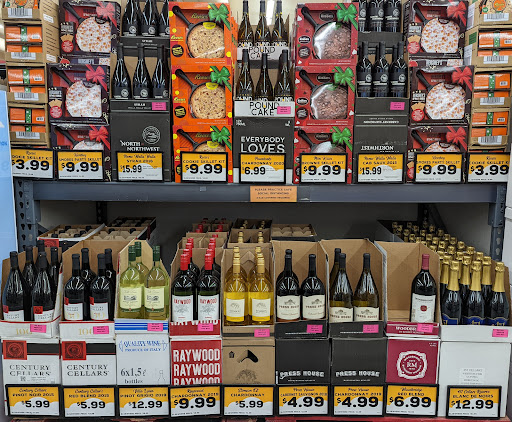 Grocery Store «Grocery Outlet Bargain Market», reviews and photos, 2100 Harrison Ave NW, Olympia, WA 98502, USA