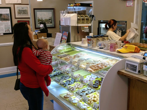 Donut Shop «Tato-Nut Donut Shop», reviews and photos, 1114 Government St, Ocean Springs, MS 39564, USA