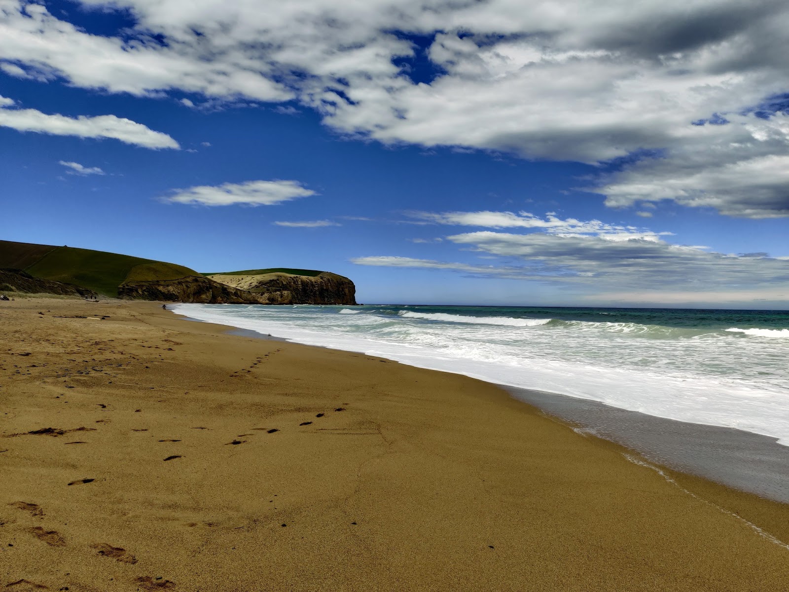 Fotografija S14 Beach z svetel pesek površino