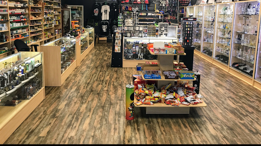 Tobacco Shop «Puff&Pass Smoke Shop», reviews and photos, 14151 Ramona Blvd #2B, Baldwin Park, CA 91706, USA