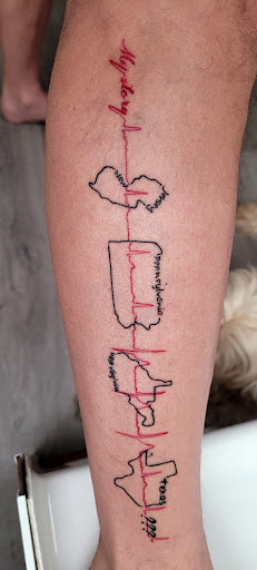 Tattoo Shop «River Rat Tattoos», reviews and photos, 965 N Walnut Ave, New Braunfels, TX 78130, USA