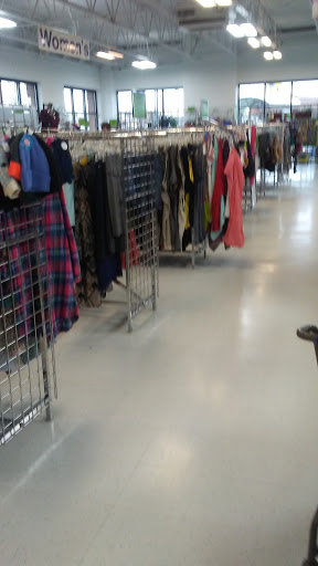 Thrift Store «Goodwill Retail Store of Lake St. Louis», reviews and photos, 913 Robert Raymond Dr, Lake St Louis, MO 63367, USA