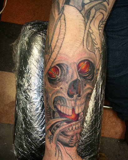 Tattoo and Piercing Shop «Miraculous Creations», reviews and photos, 387 Park Ave, Worcester, MA 01610, USA