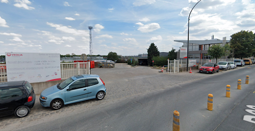 Centre de tri et traitement des déchets professionnels - Veolia à Châtillon