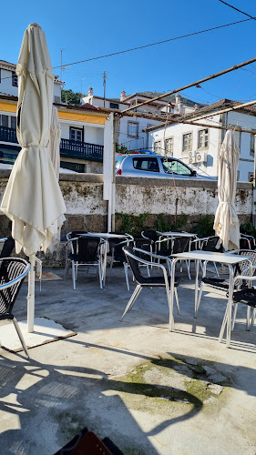 Café Moisés - Fundão