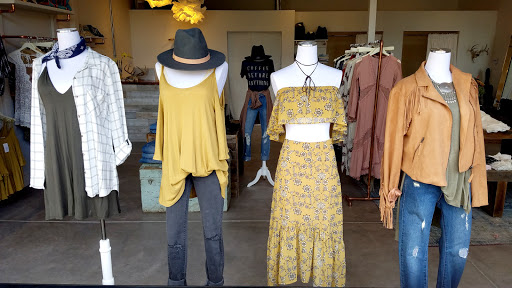 Clothing Store «Meraki Moon Boutique», reviews and photos, 3070 Blake St #100, Denver, CO 80205, USA