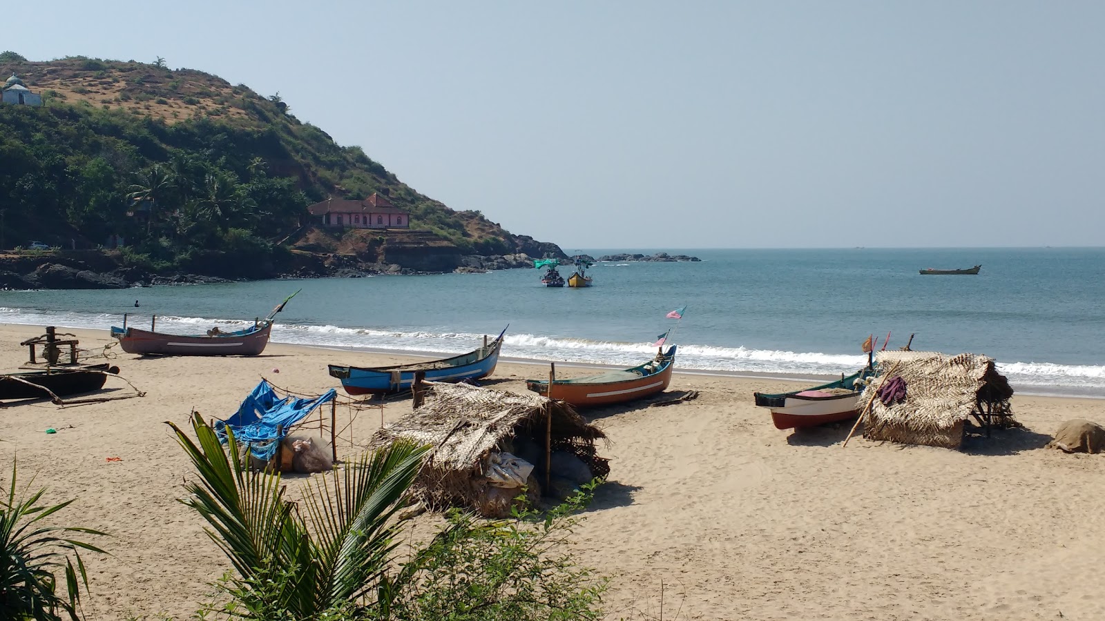 Foto von Gokarna Main Beach und die siedlung