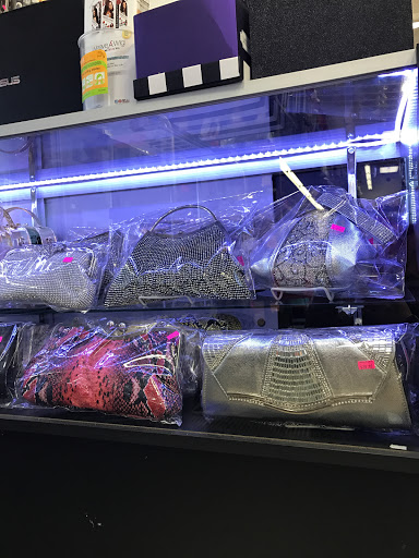 Beauty Supply Store «WORLD BROTHERS BEAUTY SUPPLY & WHOLESALE WOMENS CLOTHING», reviews and photos, 690 Ella T Grasso Blvd, New Haven, CT 06519, USA