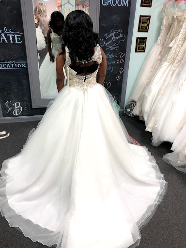 Bridal Shop «The Barefoot Bride», reviews and photos, 4726 Poplar Ave #4, Memphis, TN 38117, USA