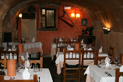 Restaurant El Pozo en Altafulla - Carrer Lleó, 14, 43893 Altafulla, Tarragona, Spain