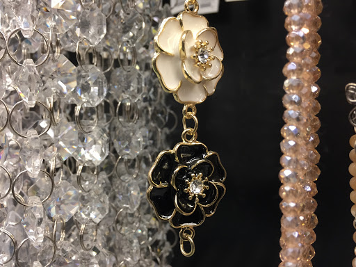 Fabric Store «Jo-Ann Fabrics and Crafts», reviews and photos, 44740 Ford Rd, Canton, MI 48187, USA