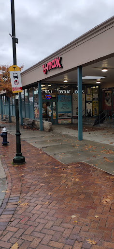 Department Store «T.J. Maxx», reviews and photos, 525 Harvard St, Brookline, MA 02446, USA