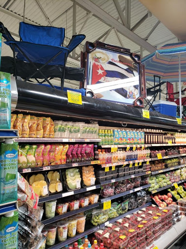 Grocery Store «Bravo Supermarkets», reviews and photos, 6767 Pembroke Rd, Pembroke Pines, FL 33023, USA