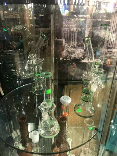 Tobacco Shop «Pipe Eyes», reviews and photos, 115 E Plymouth Ave, DeLand, FL 32724, USA