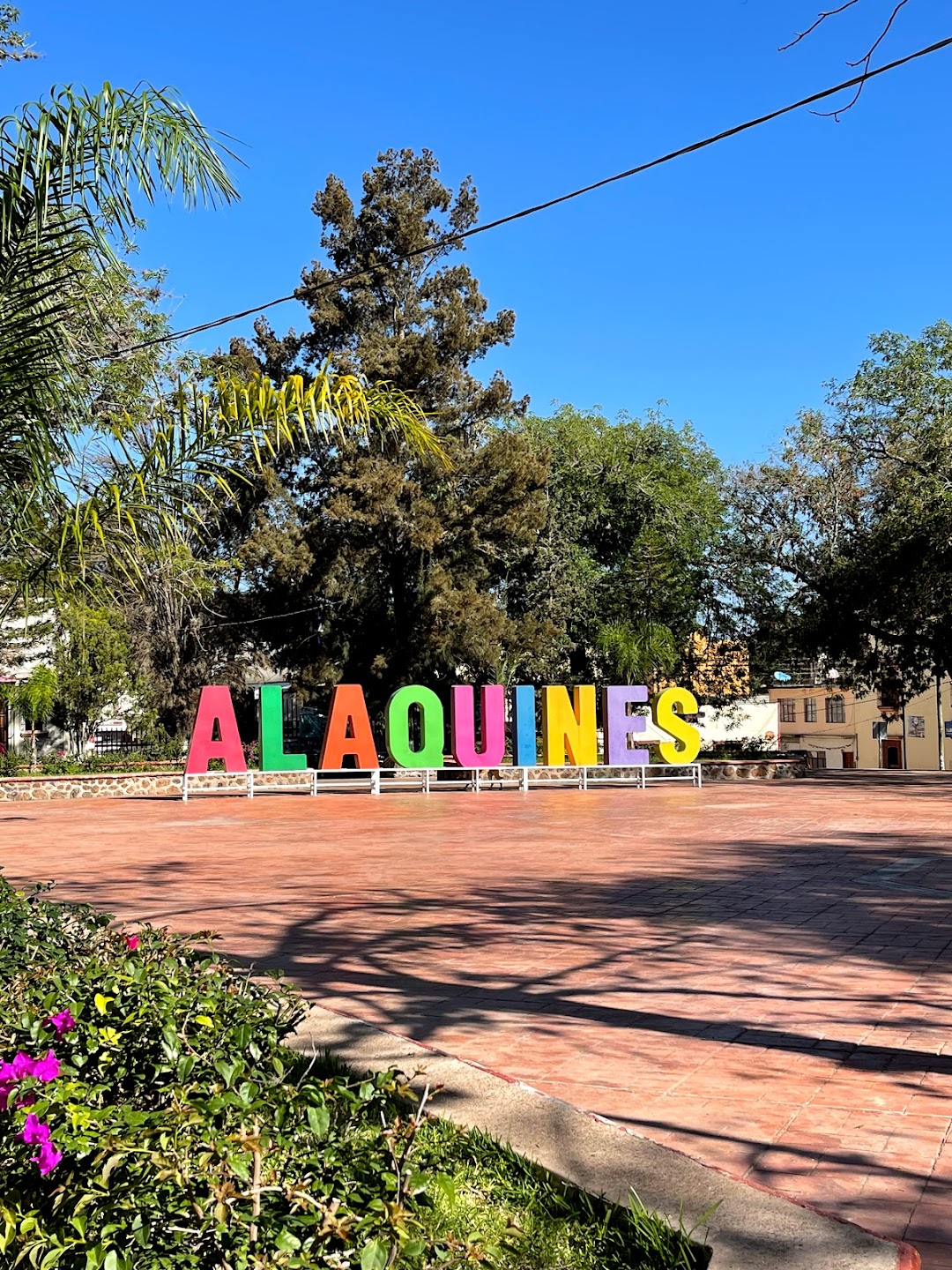 Plaza Principal de Alaquines