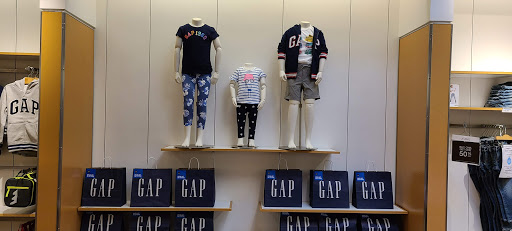 Clothing Store «Gap», reviews and photos, 1225 Pacific Ave, Santa Cruz, CA 95060, USA