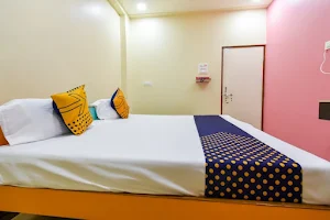 SPOT ON 66252 Hotel Bhojraj Lodge image