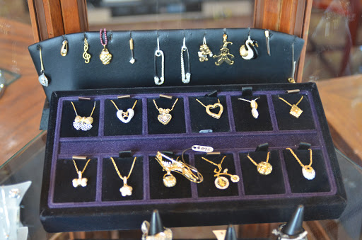 Jewelry Designer «Vinca Jewelry», reviews and photos, 4801 Jefferson St, Kansas City, MO 64112, USA